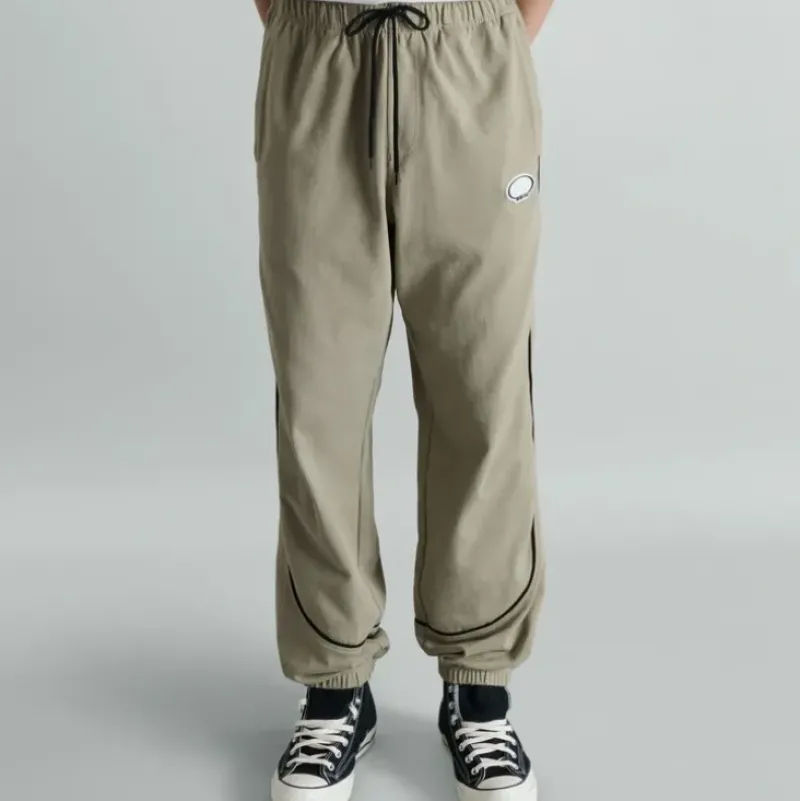 Shop Brand New Era Shoreline Overland Trek Track Joggers - KTGCaps - Baseball caps for various teams, purchased online at a discount Caps