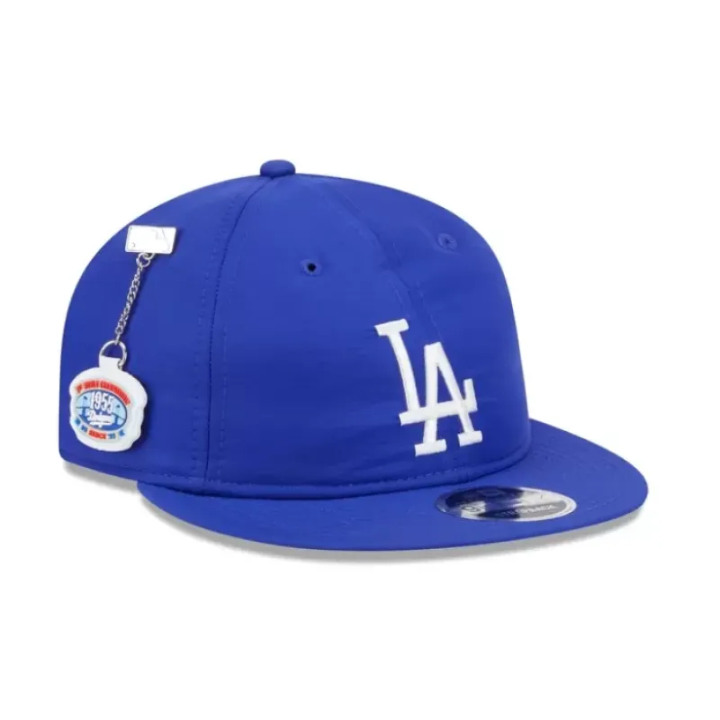 Cheap New York Yankees Essential Brown Hoodie - KTGCaps - Baseball caps for various teams, purchased online at a discount