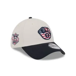 Best Sale Toronto Blue Jays Core Classic 9TWENTY Adjustable Hat - KTGCaps - Baseball caps for various teams, purchased online at a discount